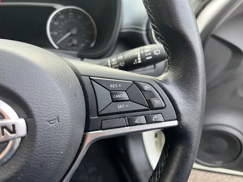 DG21KMX Nissan Juke 1.0 DiG-T 114 N-Connecta 5dr Thumbnail #24