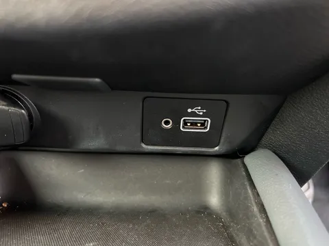 DG21KMX Nissan Juke 1.0 DiG-T 114 N-Connecta 5dr Thumbnail #25