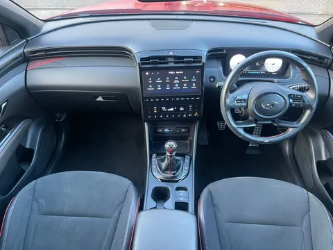 ML22YRY Hyundai Tucson 1.6 TGDi N Line 5dr 2WD Thumbnail #12