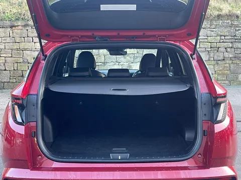 ML22YRY Hyundai Tucson 1.6 TGDi N Line 5dr 2WD Thumbnail #9