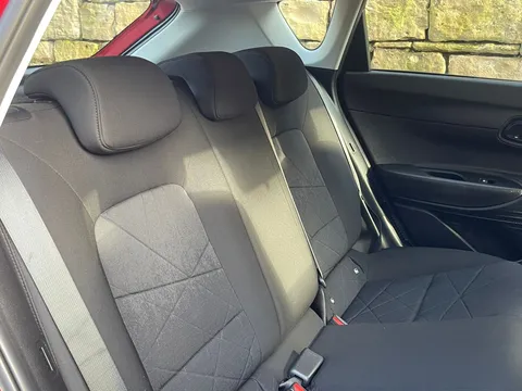 LB73OXF Hyundai Bayon 1.0 TGDi 48V MHEV SE Connect 5dr DCT Thumbnail #26