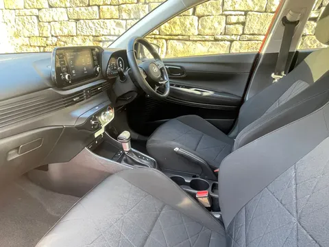 LB73OXF Hyundai Bayon 1.0 TGDi 48V MHEV SE Connect 5dr DCT Thumbnail #24