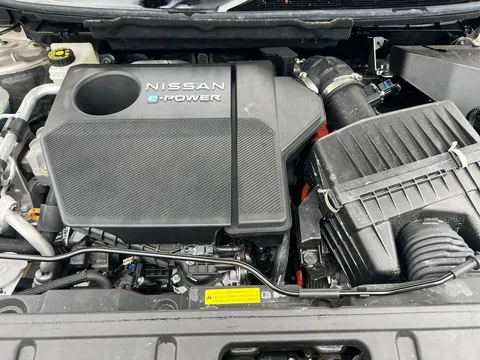 CU24JCO Nissan X-Trail 1.5 E-Power E-4orce 213 N-Connecta 5dr 7Seat Auto Thumbnail #10