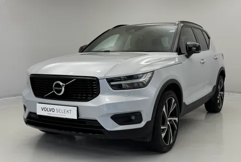 DE70KUK Volvo XC40 2.0 B4P R DESIGN Pro 5dr Auto Thumbnail #4