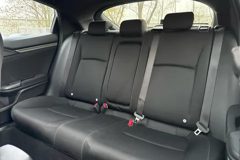 DK71NTD Honda Civic 1.5 VTEC Turbo Sport 5dr Thumbnail #9