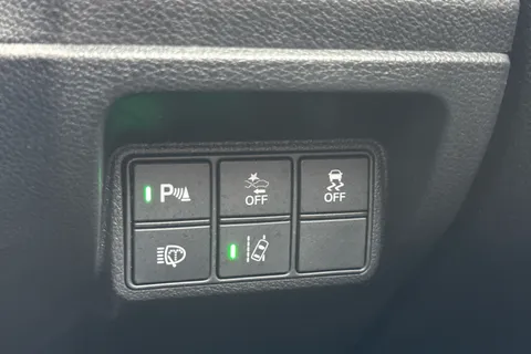 DK71NTD Honda Civic 1.5 VTEC Turbo Sport 5dr Thumbnail #17