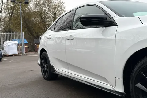 DK71NTD Honda Civic 1.5 VTEC Turbo Sport 5dr Thumbnail #27