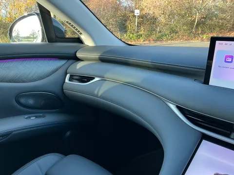 DG75NGX Mg Motor Uk Im6 553kW Launch Edition 100kWh 5dr AWD Auto Thumbnail #28