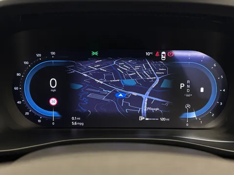 YR73XZP Volvo XC40 2.0 B3P Plus Dark 5dr Auto Thumbnail #36