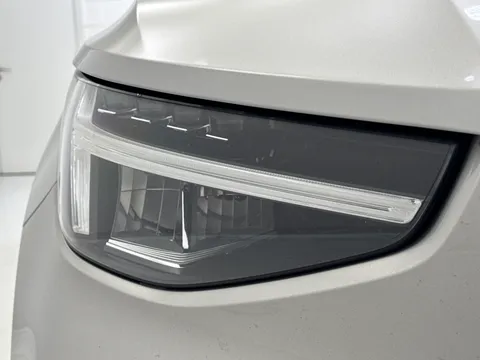 YR73XZP Volvo XC40 2.0 B3P Plus Dark 5dr Auto Thumbnail #40