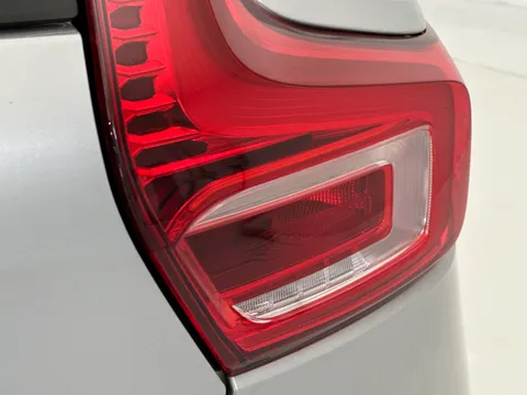 YR73XZP Volvo XC40 2.0 B3P Plus Dark 5dr Auto Thumbnail #41