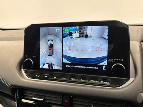 DN71UUH Nissan Qashqai 1.3 DiG-T MH Premiere Edition 5dr Thumbnail #27