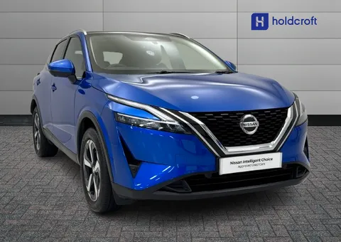 DN71UUH Nissan Qashqai 1.3 DiG-T MH Premiere Edition 5dr Thumbnail #1