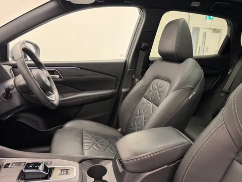 OW74CXS Nissan Qashqai 1.5 E-Power Tekna 5dr Auto Thumbnail #17