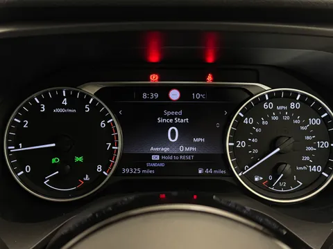 DX71WVN Nissan Qashqai 1.3 DiG-T MH Acenta Premium 5dr Thumbnail #27