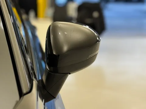 DX71WVN Nissan Qashqai 1.3 DiG-T MH Acenta Premium 5dr Thumbnail #29