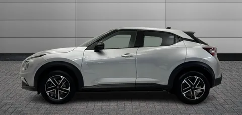 DN74OOG Nissan Juke 1.0 DiG-T N-Connecta 5dr DCT Thumbnail #5