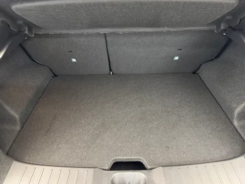 OV74ENR Nissan Juke 1.0 DiG-T Tekna 5dr DCT Thumbnail #13