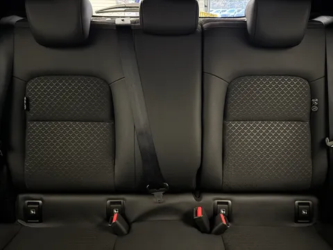 OW74HJG Nissan Juke 1.0 DiG-T N-Connecta 5dr Thumbnail #18