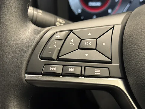 OW74HJG Nissan Juke 1.0 DiG-T N-Connecta 5dr Thumbnail #22