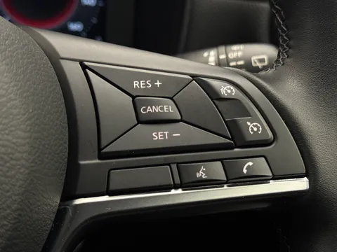 OW74HJG Nissan Juke 1.0 DiG-T N-Connecta 5dr Thumbnail #23