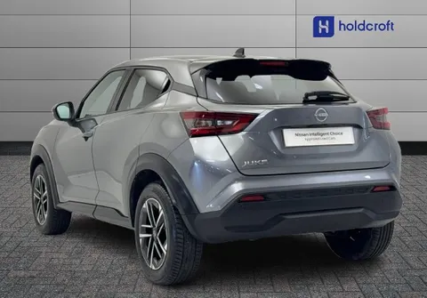 OY74YKW Nissan Juke 1.0 DiG-T N-Connecta 5dr Thumbnail #5