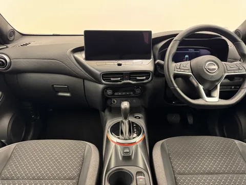 OE24XVJ Nissan Juke 1.0 DiG-T N-Connecta 5dr DCT Thumbnail #4