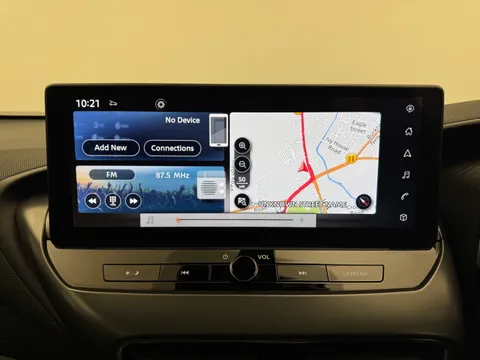 OE24XVJ Nissan Juke 1.0 DiG-T N-Connecta 5dr DCT Thumbnail #25