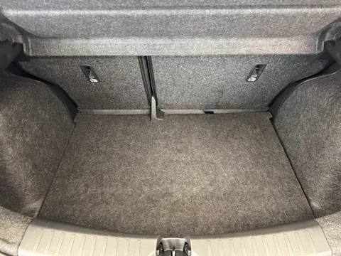 SM18SYJ Nissan Micra 0.9 IG-T Acenta 5dr Thumbnail #11