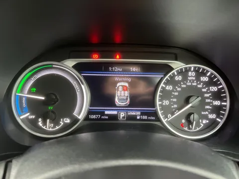 DU72BJK Nissan Juke 1.6 Hybrid N-Connecta 5dr Auto Thumbnail #11