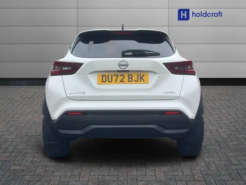 DU72BJK Nissan Juke 1.6 Hybrid N-Connecta 5dr Auto Thumbnail #8