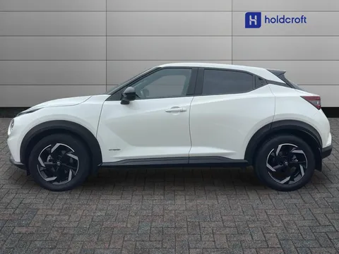 DU72BJK Nissan Juke 1.6 Hybrid N-Connecta 5dr Auto Thumbnail #6