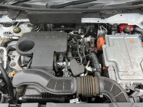 DU72BJK Nissan Juke 1.6 Hybrid N-Connecta 5dr Auto Thumbnail #26