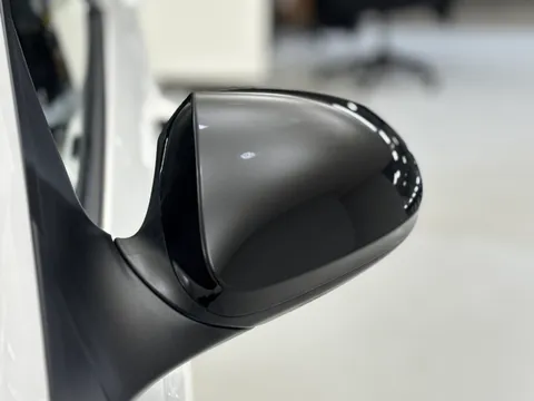 DV19KZW Hyundai i10 1.0 Play 5dr Thumbnail #27