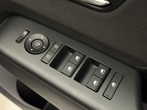 DT25GWY Hyundai Kona 160kW Advance 65kWh 5dr Auto [Comfort Pack] Thumbnail #18