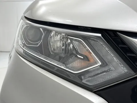 GU20CKJ Nissan Qashqai 1.3 DiG-T N-Connecta 5dr Thumbnail #33