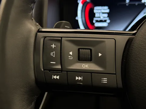 KM73VMW Nissan Qashqai 1.3 DiG-T MH 158 Tekna 5dr Xtronic Thumbnail #25