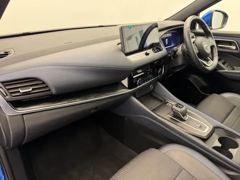 KM73VPL Nissan Qashqai 1.3 DiG-T MH 158 Tekna 5dr Xtronic Thumbnail #16