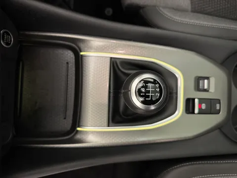 OW24FAO Nissan Qashqai 1.3 DiG-T MH N-Connecta [Glass Roof] 5dr Thumbnail #13