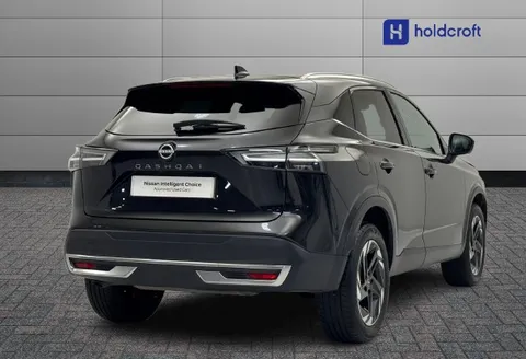 OW24FAO Nissan Qashqai 1.3 DiG-T MH N-Connecta [Glass Roof] 5dr Thumbnail #7