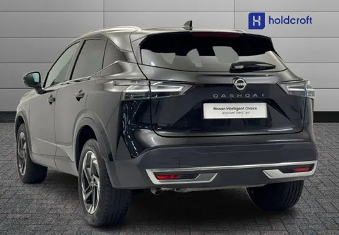 OW24FAO Nissan Qashqai 1.3 DiG-T MH N-Connecta [Glass Roof] 5dr Thumbnail #9