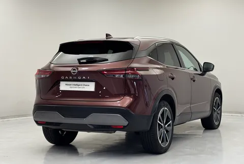 DU72AZF Nissan Qashqai 1.3 DiG-T MH Tekna 5dr Thumbnail #6
