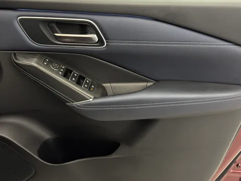 DU72AZF Nissan Qashqai 1.3 DiG-T MH Tekna 5dr Thumbnail #19