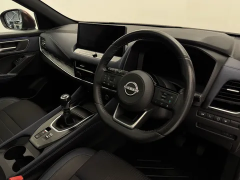 DU72AZF Nissan Qashqai 1.3 DiG-T MH Tekna 5dr Thumbnail #22