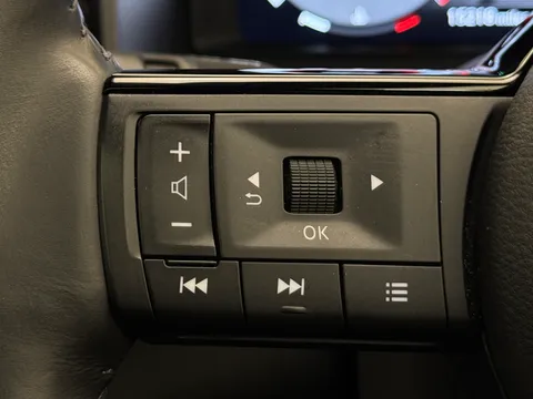 DU72AZF Nissan Qashqai 1.3 DiG-T MH Tekna 5dr Thumbnail #23