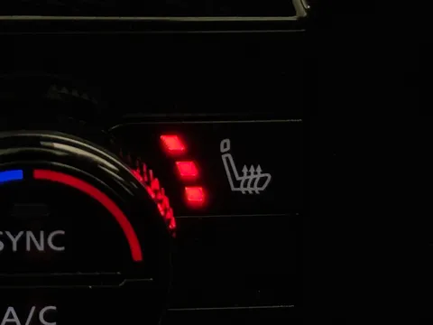 DU72AZF Nissan Qashqai 1.3 DiG-T MH Tekna 5dr Thumbnail #29