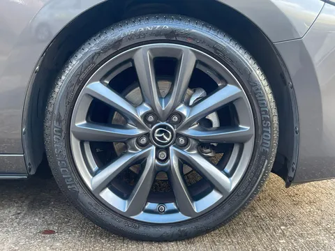 MX24ZPH Mazda Mazda3 2.0 e-Skyactiv G MHEV Exclusive-Line 5dr Thumbnail #13