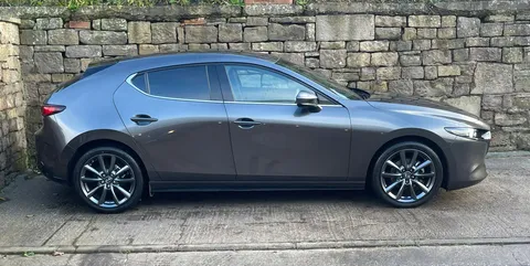 MX24ZPH Mazda Mazda3 2.0 e-Skyactiv G MHEV Exclusive-Line 5dr Thumbnail #3