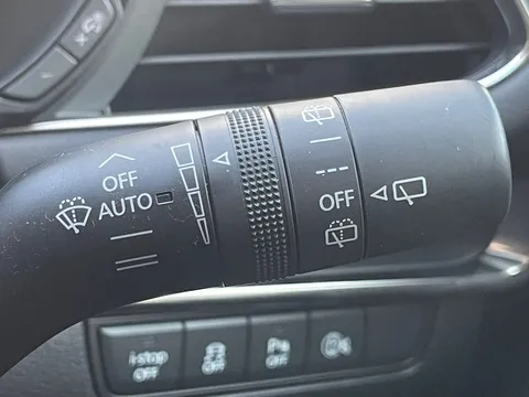 MX24ZPH Mazda Mazda3 2.0 e-Skyactiv G MHEV Exclusive-Line 5dr Thumbnail #22