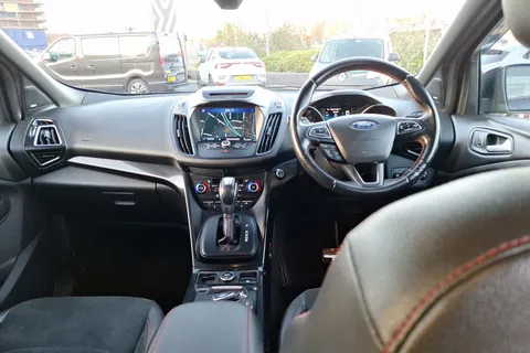 SG18RKE Ford Kuga 2.0 TDCi 180 ST-Line 5dr Auto Thumbnail #4